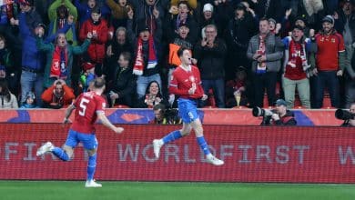 Fernando Santos levou gol nos primeiros 27 segundos como t&eacute;cnico da Pol&ocirc;nia, atropelada pela Tch&eacute;quia