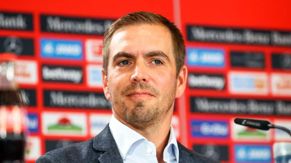 Lahm: “O Catar investe milhões no PSG. Politicamente, a estratégia funciona, mas esportivamente é uma decepção”