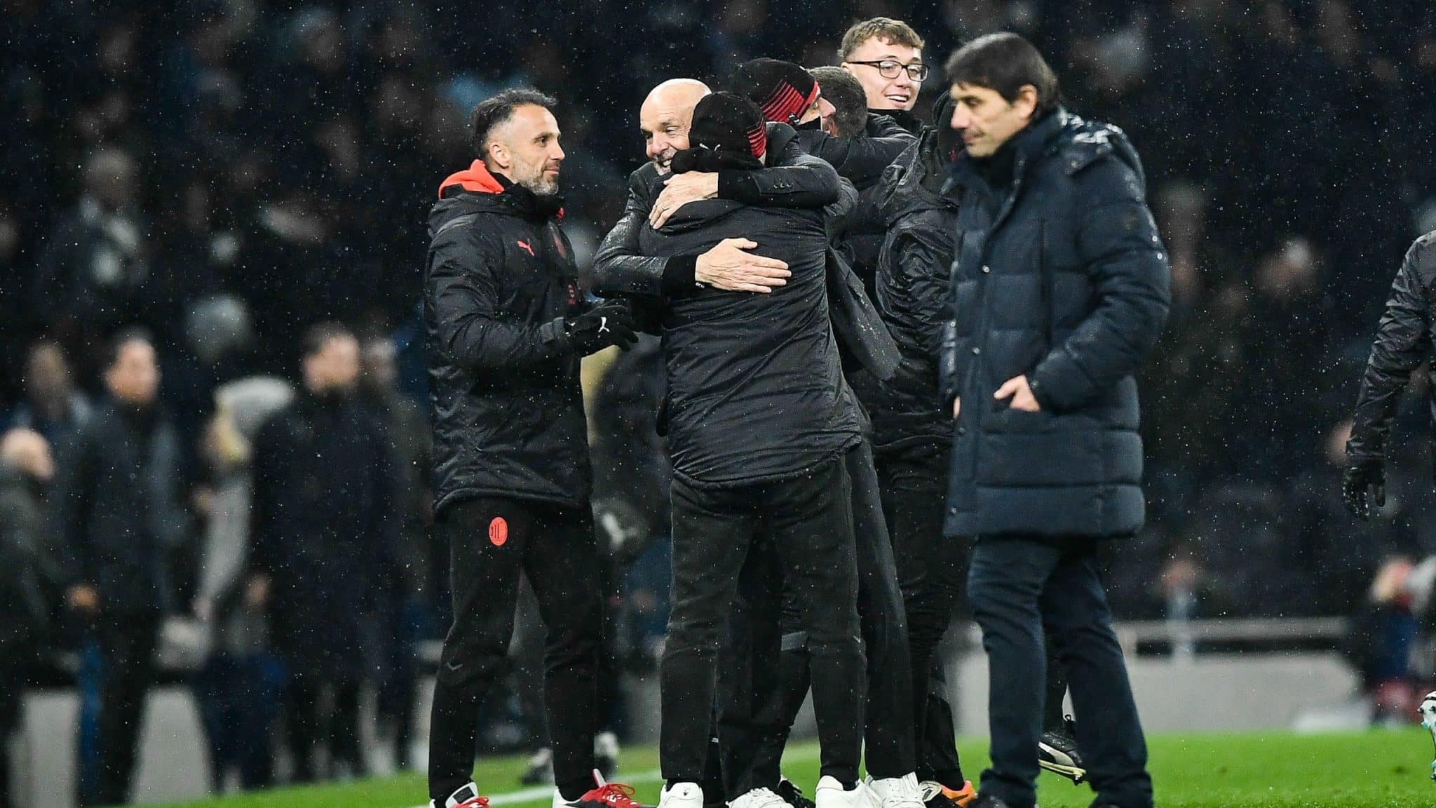 Pioli sobre chance de t&iacute;tulo do Milan na Champions: &ldquo;Gosto de pensar que n&atilde;o h&aacute; nada imposs&iacute;vel no esporte&rdquo;