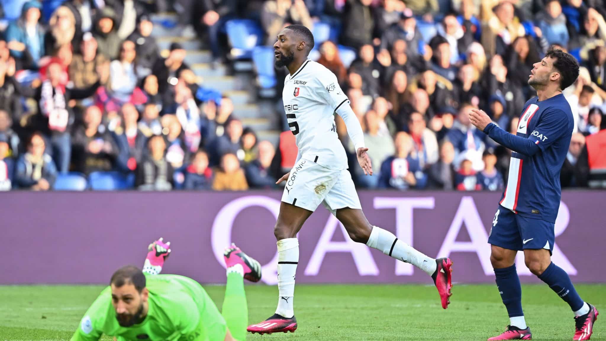 Um PSG ap&aacute;tico foi vencido pelo Rennes, enquanto Marseille quebra invencibilidade do Reims