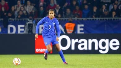 Wendie Renard abre a porta para voltar &agrave; sele&ccedil;&atilde;o francesa ap&oacute;s a demiss&atilde;o da t&eacute;cnica