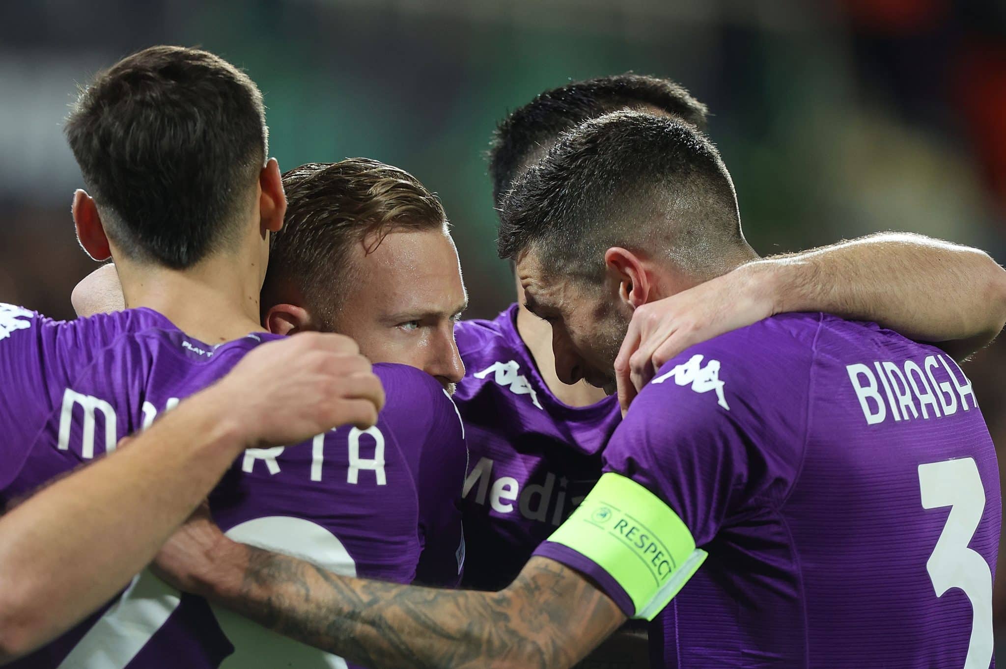 Resum&atilde;o da Conference: Sobrou equil&iacute;brio nas partidas de ida das oitavas, com somente o West Ham mais encaminhado