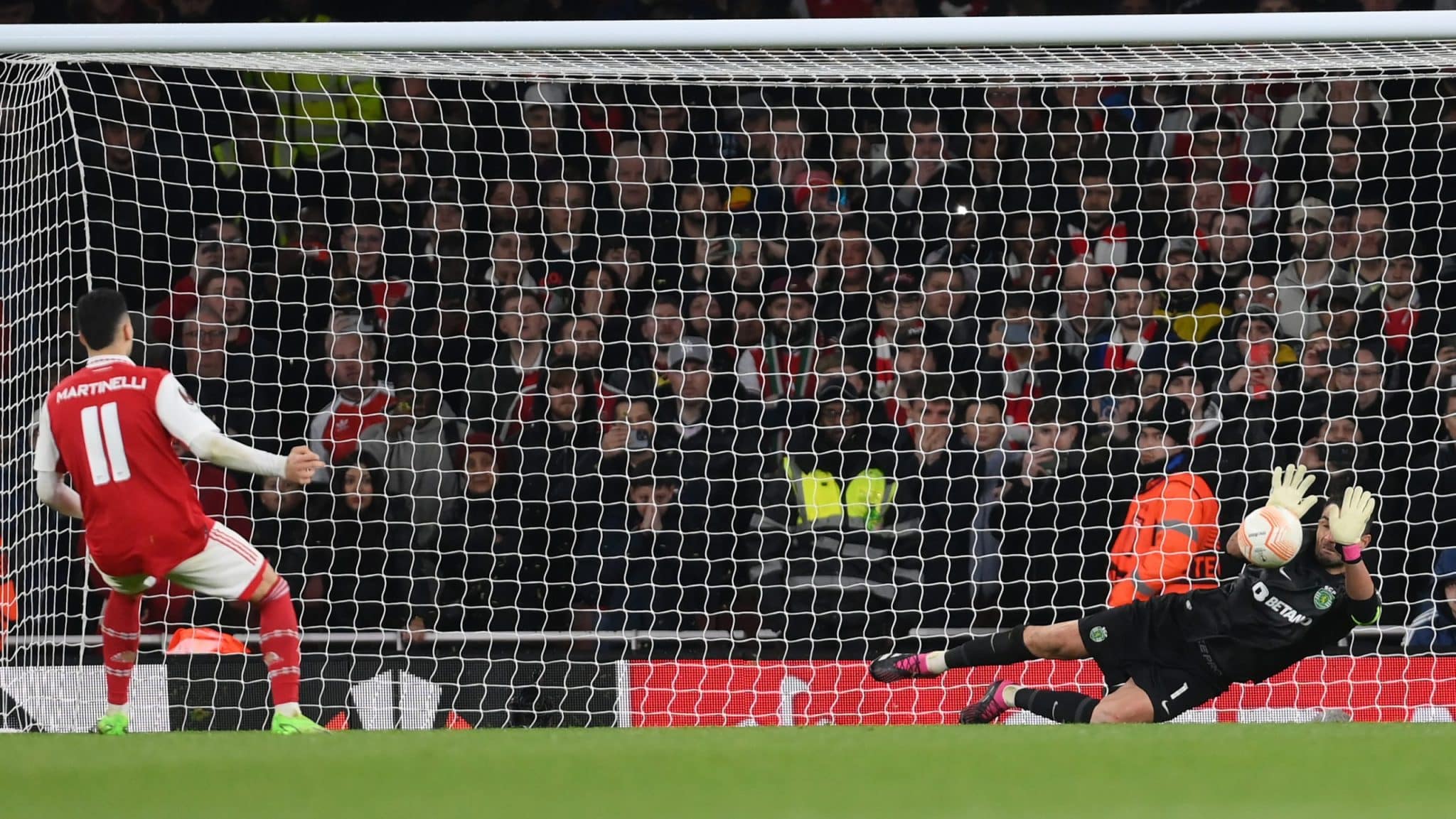 Sporting derruba o Arsenal no Emirates, com Ad&aacute;n decisivo e gol do meio-campo de Pedro Gon&ccedil;alves