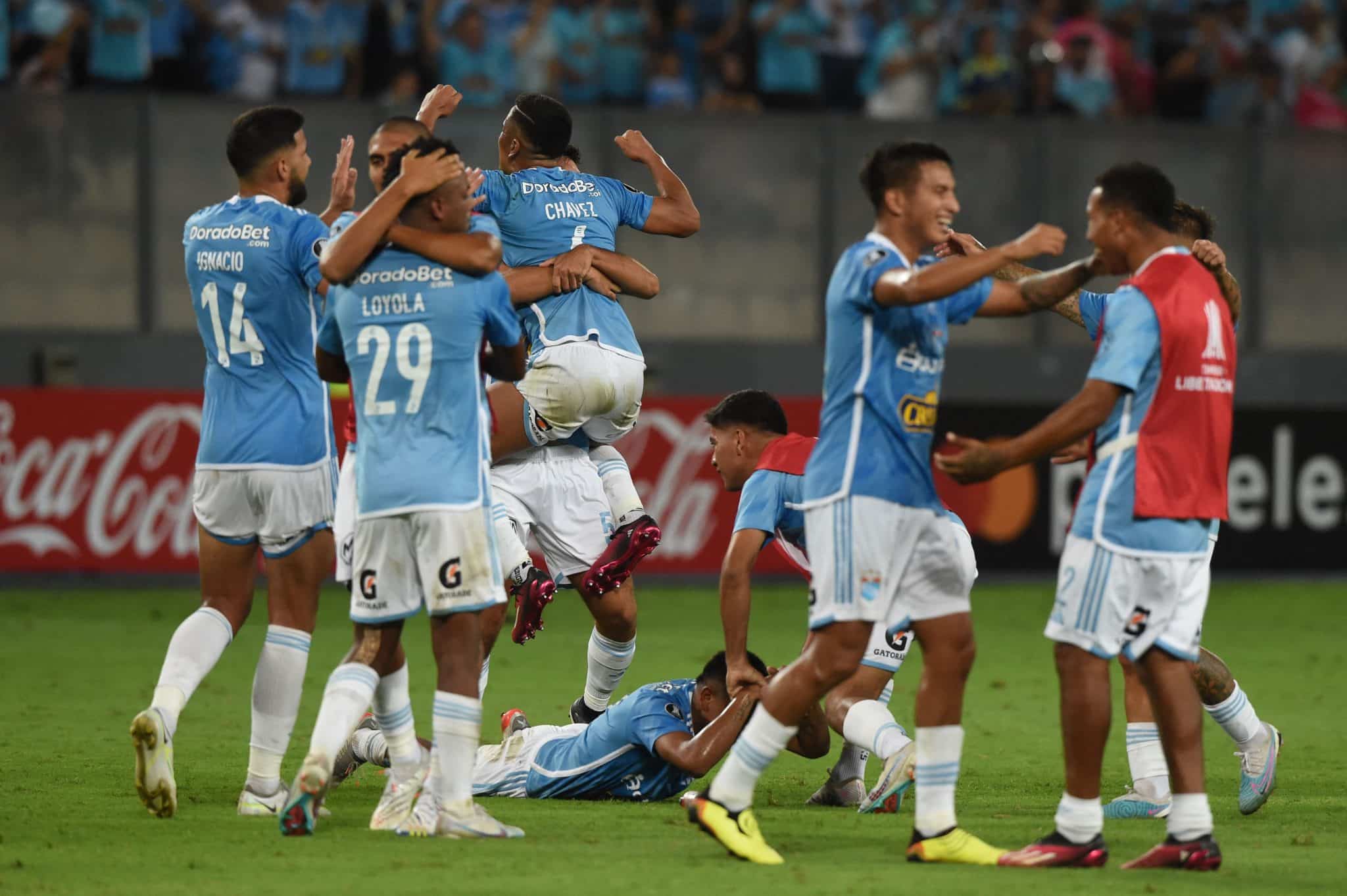 Um gol a 30 segundos do fim confirmou o Sporting Cristal como &uacute;ltimo classificado &agrave; fase de grupos da Libertadores