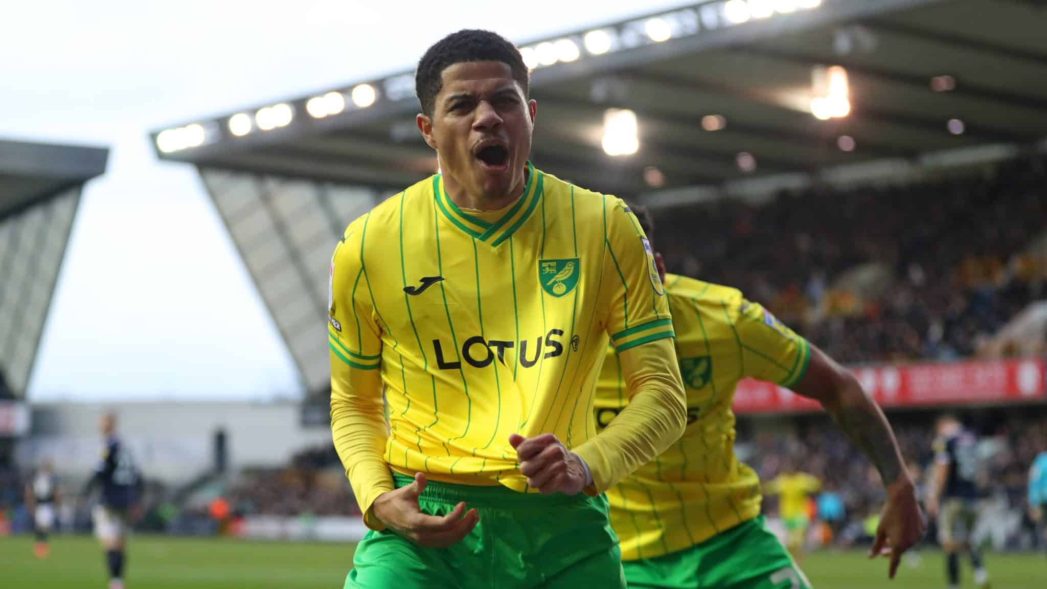 Diante do presidente da Fifa (?), Gabriel Sara deu sequ&ecirc;ncia ao seu bom momento com um belo gol