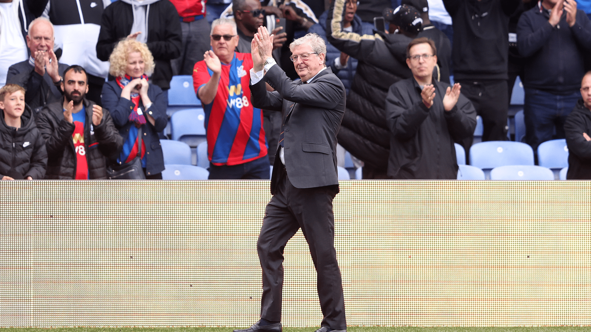 Para uma emerg&ecirc;ncia, um especialista: Roy Hodgson volta ao comando do Crystal Palace