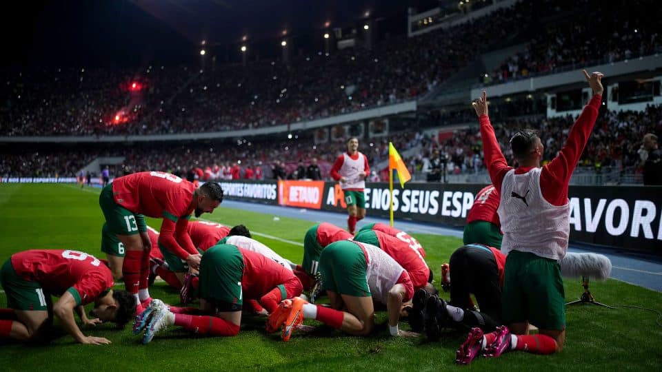 Brasil pegou um Marrocos em festa e, ainda sem saber quem é, foi derrotado em Tânger