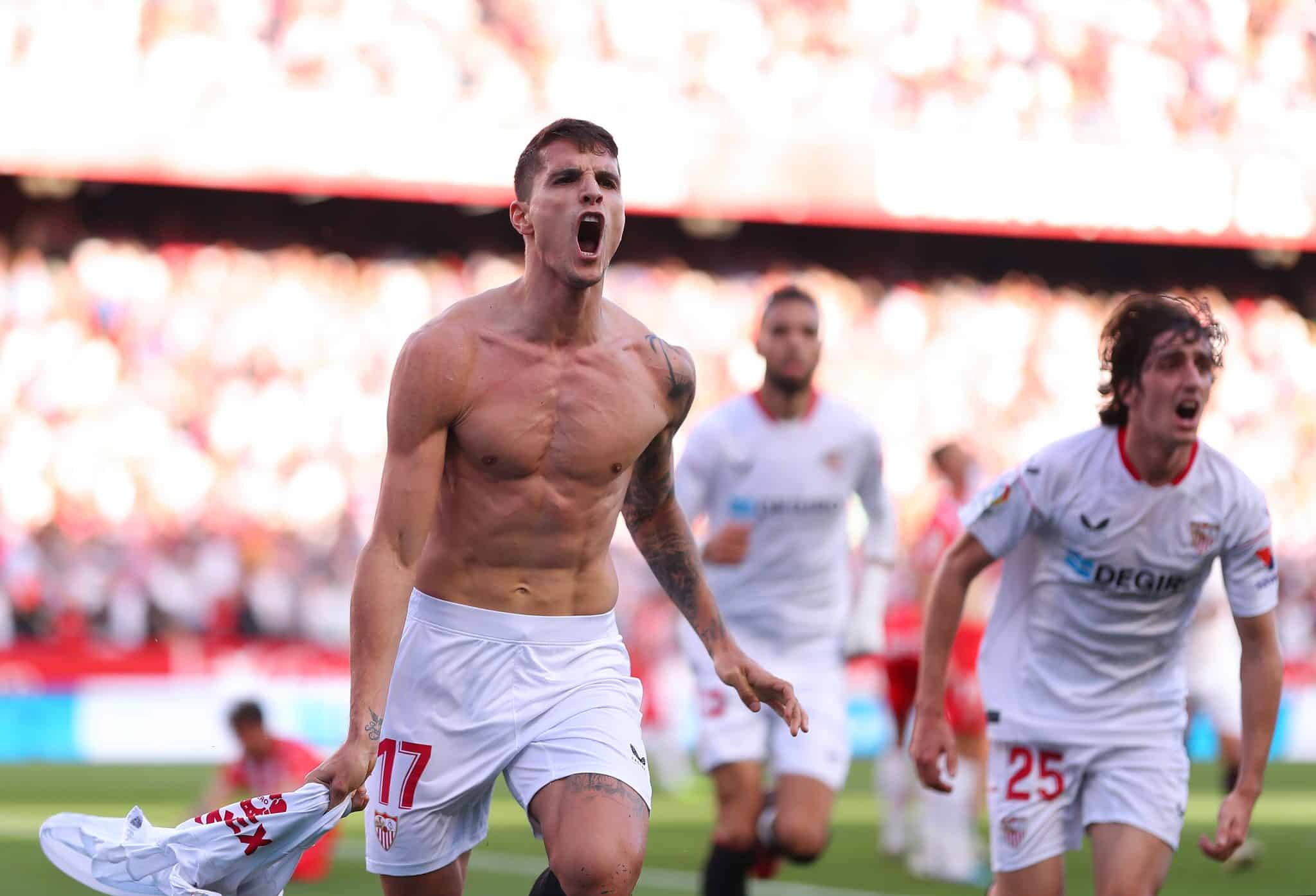 Dmitrovic operou milagres e o Sevilla arrancou uma virada vital contra o Almer&iacute;a, para sair do Z-3
