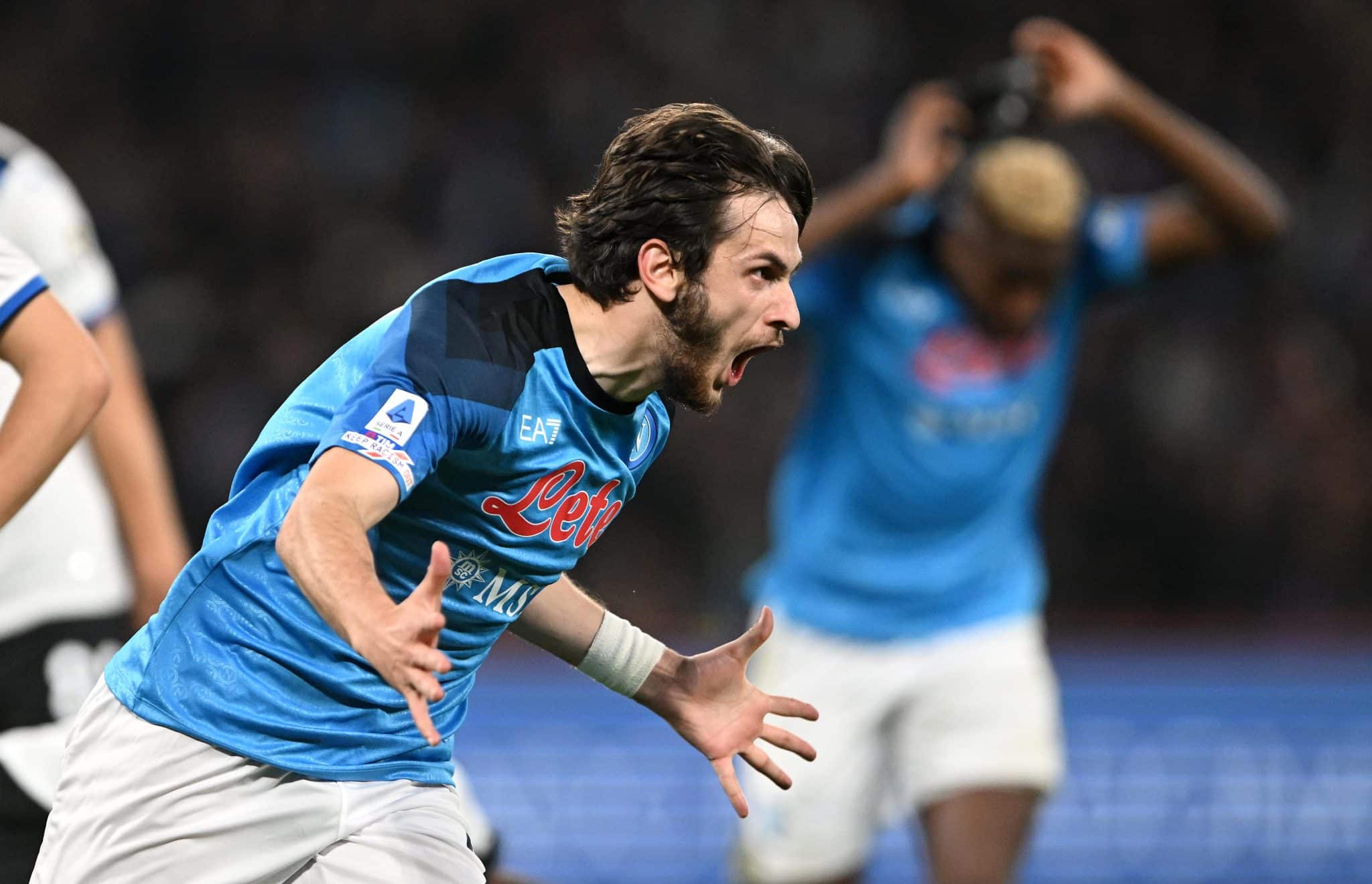 Kvaradona reapareceu em N&aacute;poles para deixar a zaga tonta e abrir a vit&oacute;ria sobre a Atalanta com uma pintura