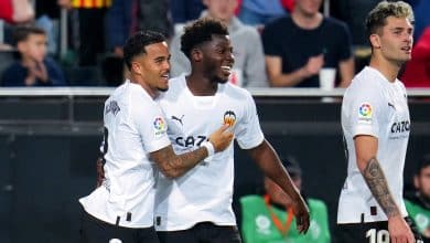 O Valencia supera o Osasuna e enfim volta a respirar fora da zona do rebaixamento &ndash; mas joga o Sevilla no Z-3