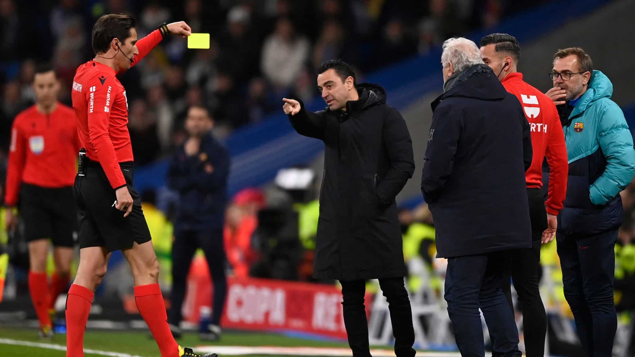 Ancelotti ficou surpreso com postura do Barcelona, e Xavi disse: &ldquo;N&atilde;o era o jogo que quer&iacute;amos fazer&rdquo;