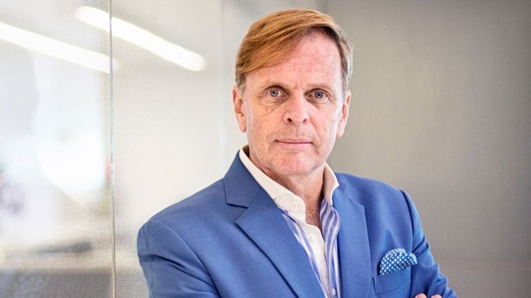 Empresário finlandês entra na briga com proposta para comprar o Manchester United em sociedade com os torcedores