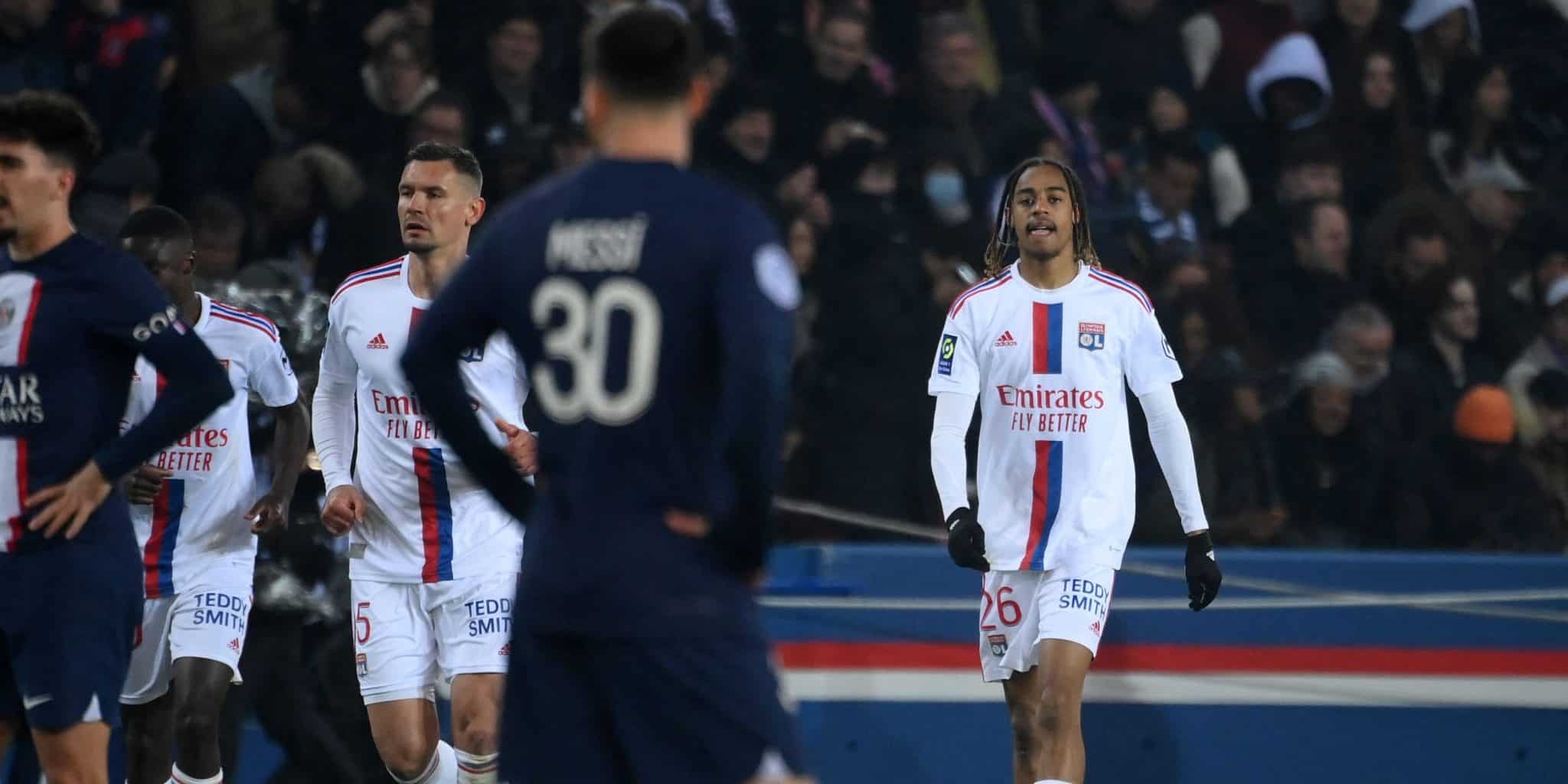 Ainda n&atilde;o acabou: Lyon ressurge e bate o PSG para dar emo&ccedil;&atilde;o &agrave; Ligue 1