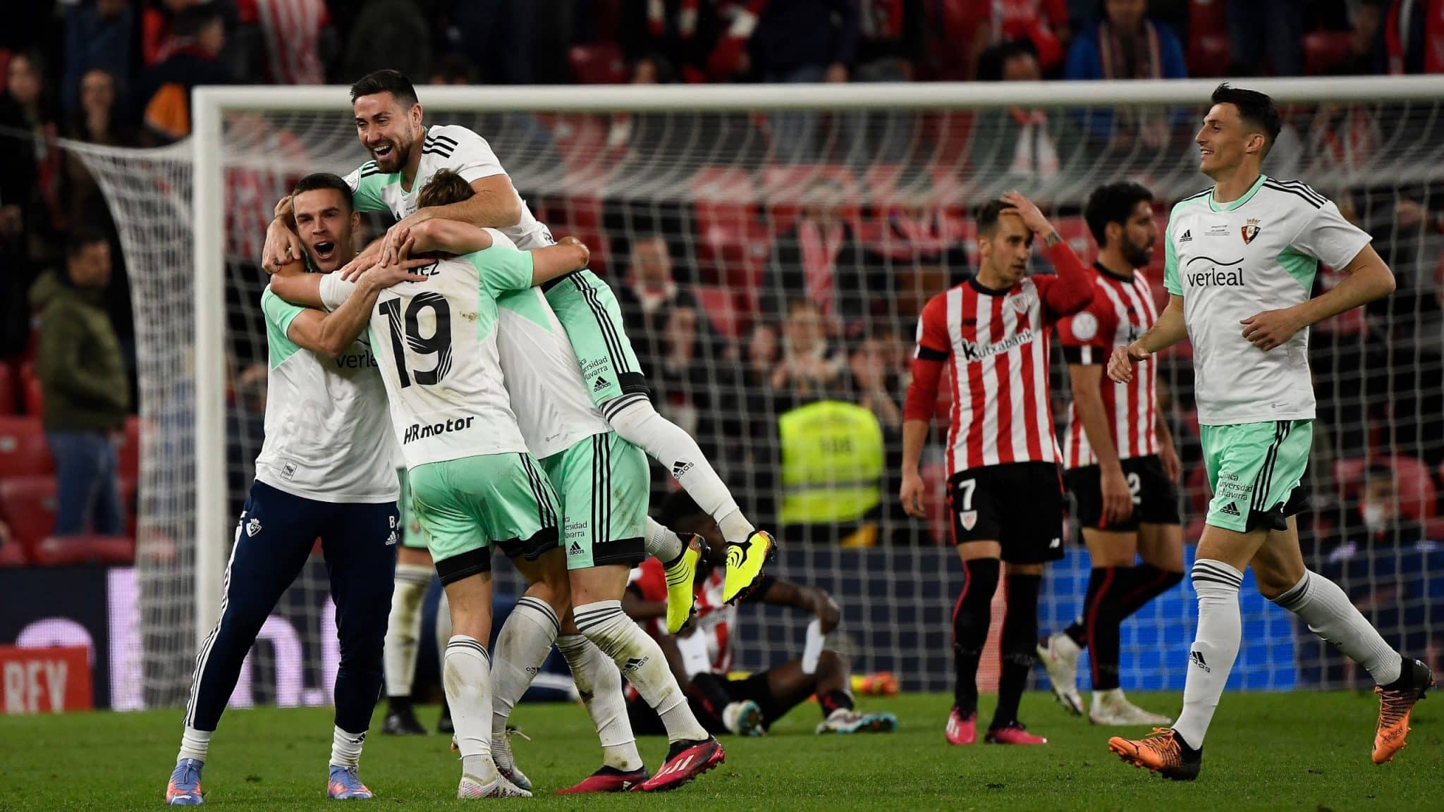 Drama no San Mam&eacute;s: Osasuna aguenta press&atilde;o incr&iacute;vel do Athletic e vai &agrave; final com gola&ccedil;o na prorroga&ccedil;&atilde;o