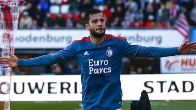 Feyenoord cada vez mais perto do t&iacute;tulo ap&oacute;s triunfo em d&eacute;rbi de Roterd&atilde;