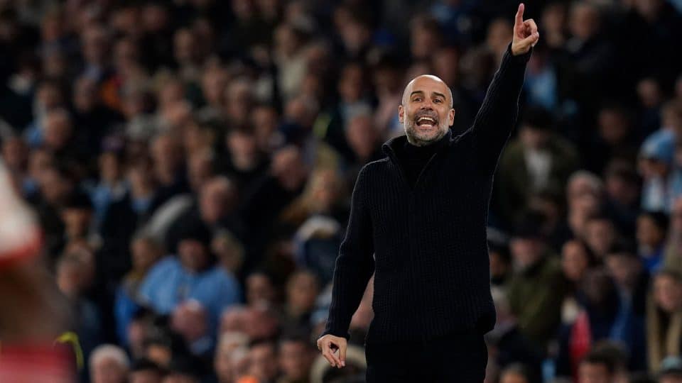 Guardiola: “Soa um pouco inocente, mas a realidade é que estamos atrás do Arsenal”