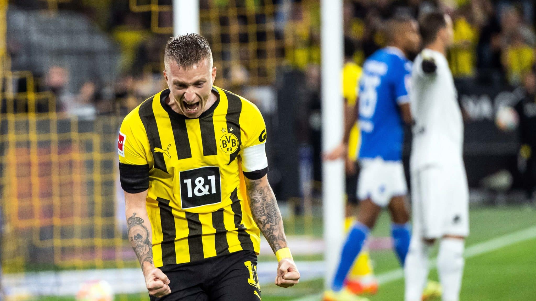 &Iacute;dolo e capit&atilde;o, Reus renova contrato com o Dortmund: &ldquo;N&atilde;o h&aacute; outro clube que prefira jogar na minha carreira&rdquo;