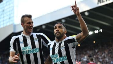 Aqui se faz, aqui se paga: Newcastle bate Manchester United e rouba terceiro lugar