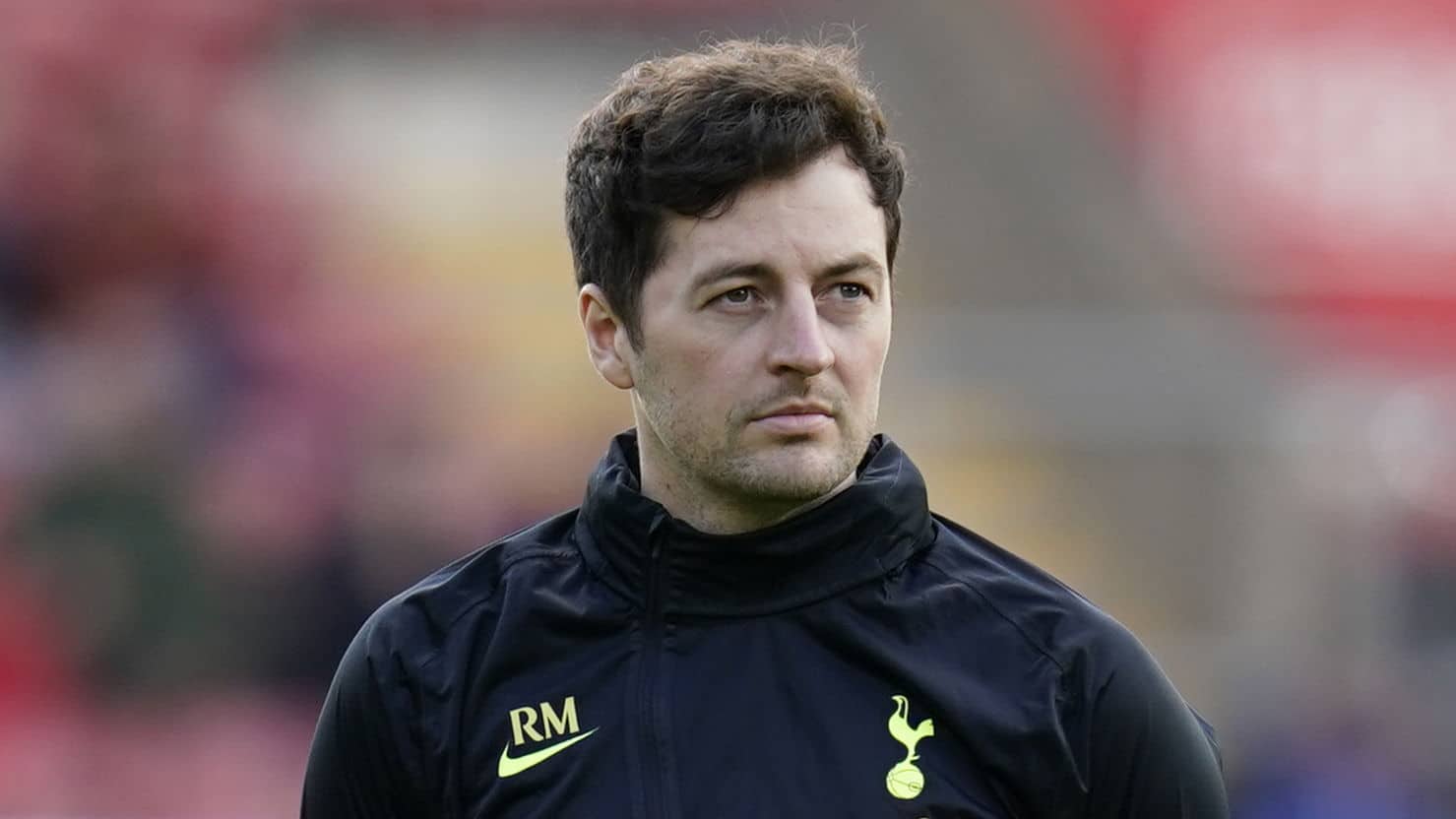 Aos 31 anos, o t&eacute;cnico interino Ryan Mason diz estar pronto para assumir o posto no Tottenham