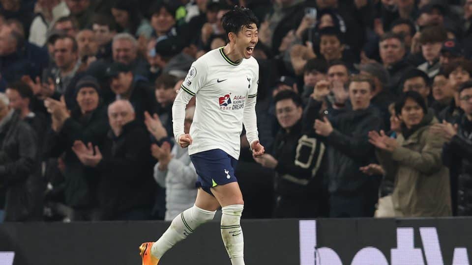 Motivação dos jogadores do Tottenham para empatar com o Manchester United foi raiva, segundo Son