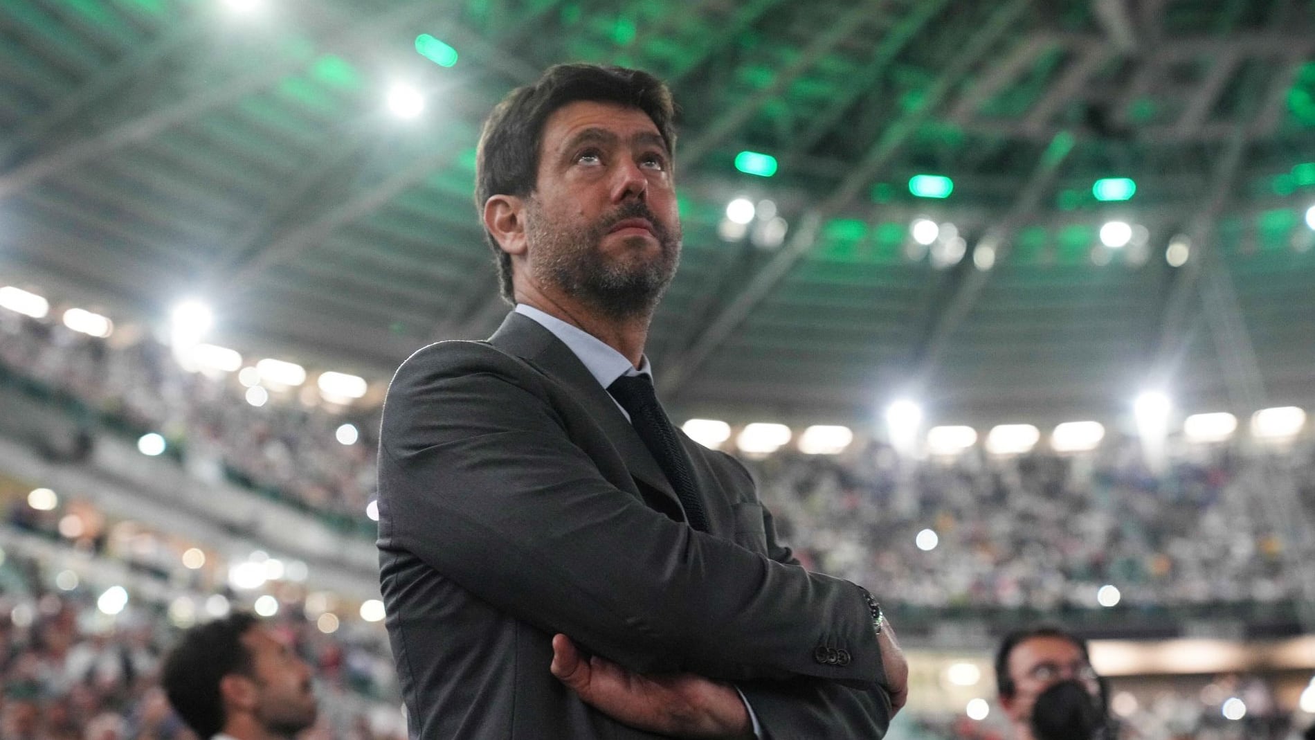 Pena por fraude financeira &eacute; suspensa at&eacute; novo julgamento, e Juventus dispara ao terceiro lugar da Serie A