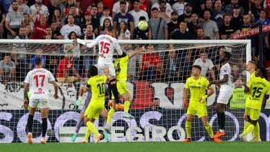 En-Nesyri subiu muito alto e deu uma cabe&ccedil;ada certeira para manter o embalo do Sevilla com um gol no fim
