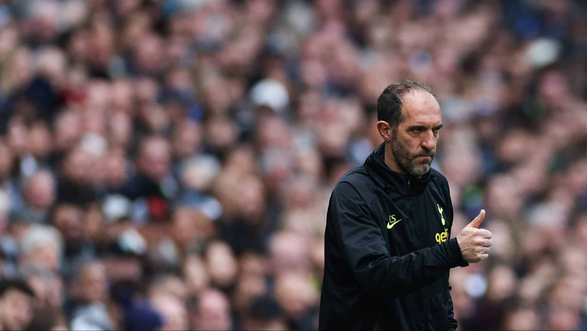 Sequer o interino do Tottenham evitou a demiss&atilde;o depois dos acachapantes 6&times;1 do Newcastle