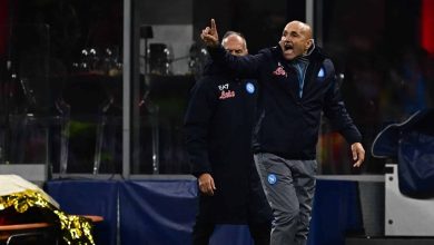 Spalletti: &ldquo;Vi uma grande atitude do time, tentamos vencer o jogo mesmo com dez homens&rdquo;