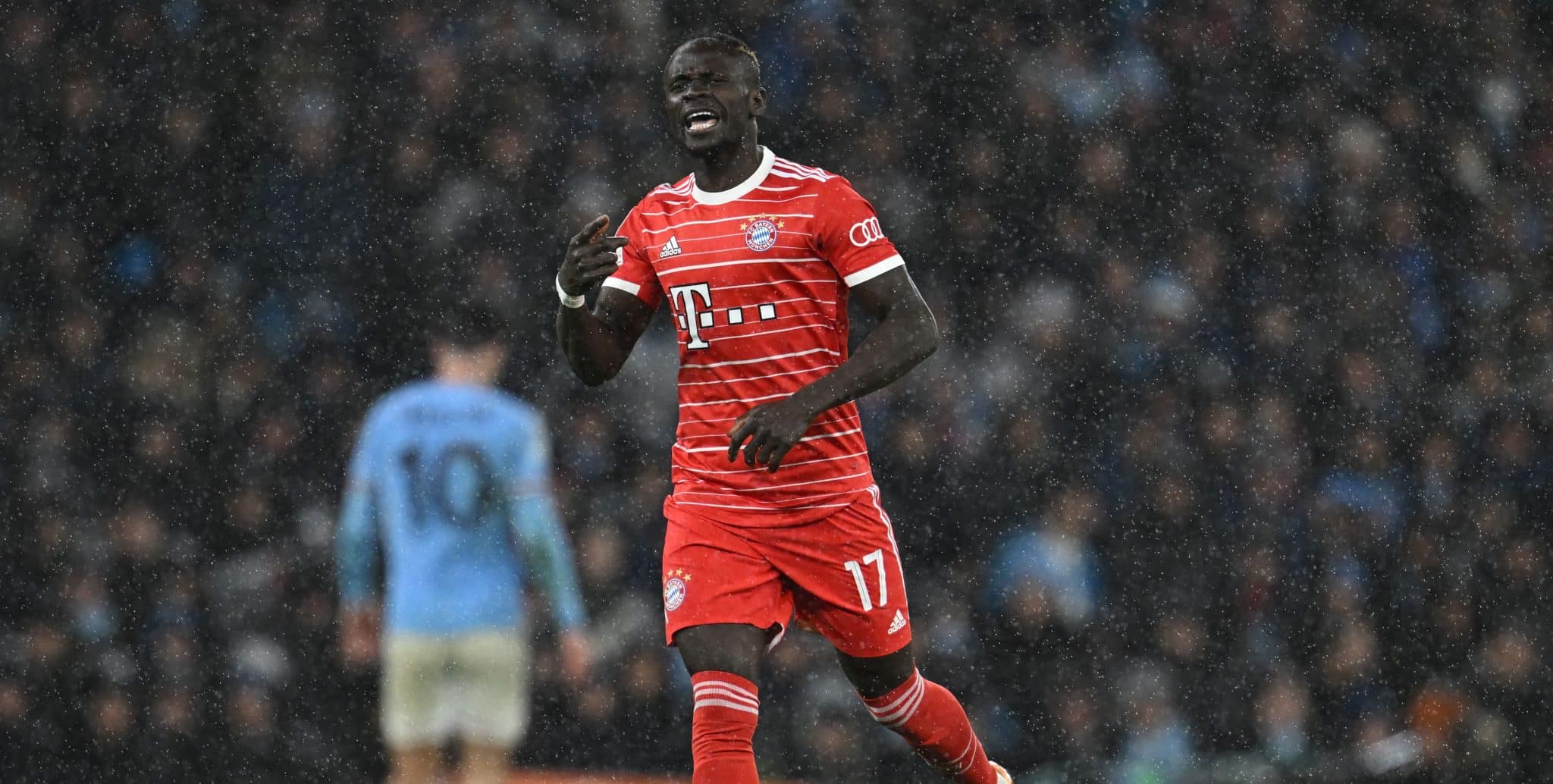 Ap&oacute;s agress&atilde;o contra San&eacute;, Sadio Man&eacute; &eacute; multado e suspenso por uma partida pelo Bayern