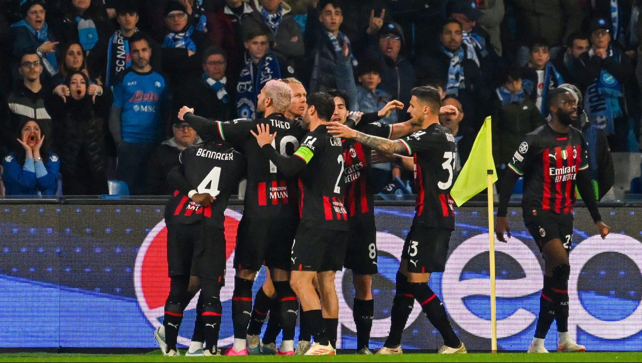 O Milan teve muita solidez defensiva, segurou a insist&ecirc;ncia do Napoli e reavivou sua hist&oacute;ria na Champions com uma senhora classifica&ccedil;&atilde;o