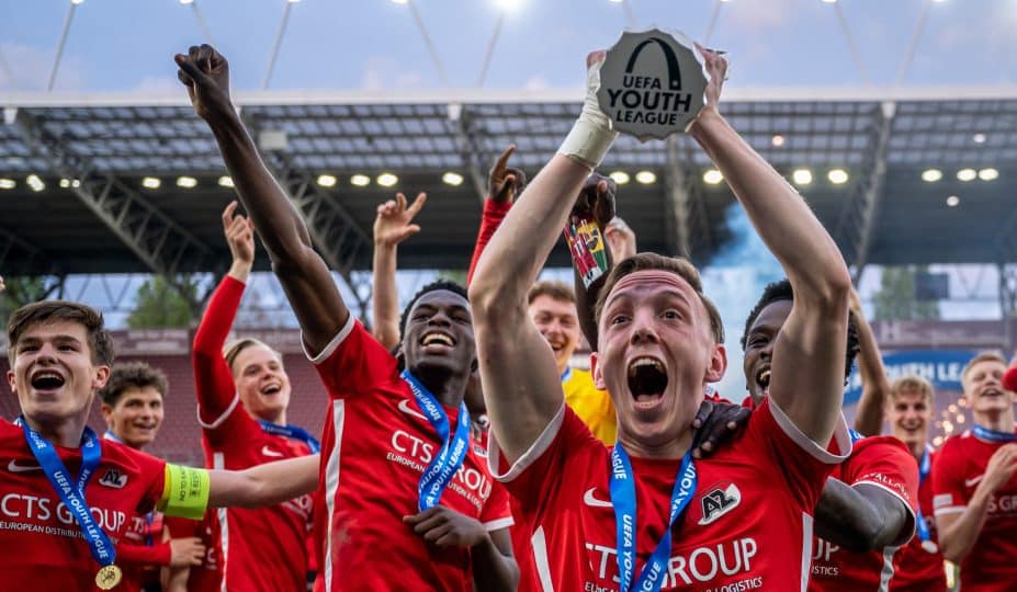 Boa fase também na base: AZ atropela Hajduk Split por 5×0 e conquista a Champions Sub-19