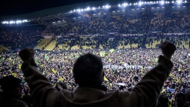 Com direito a uma massiva invas&atilde;o de campo, o Nantes vai &agrave; final da Copa da Fran&ccedil;a pelo segundo ano seguido