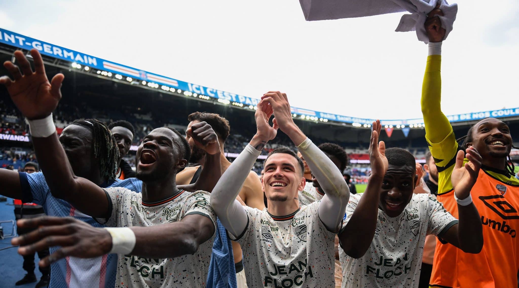 O PSG vaga sem motiva&ccedil;&atilde;o pela Ligue 1 e foi devorado em pleno Parc des Princes pelo destemido Lorient