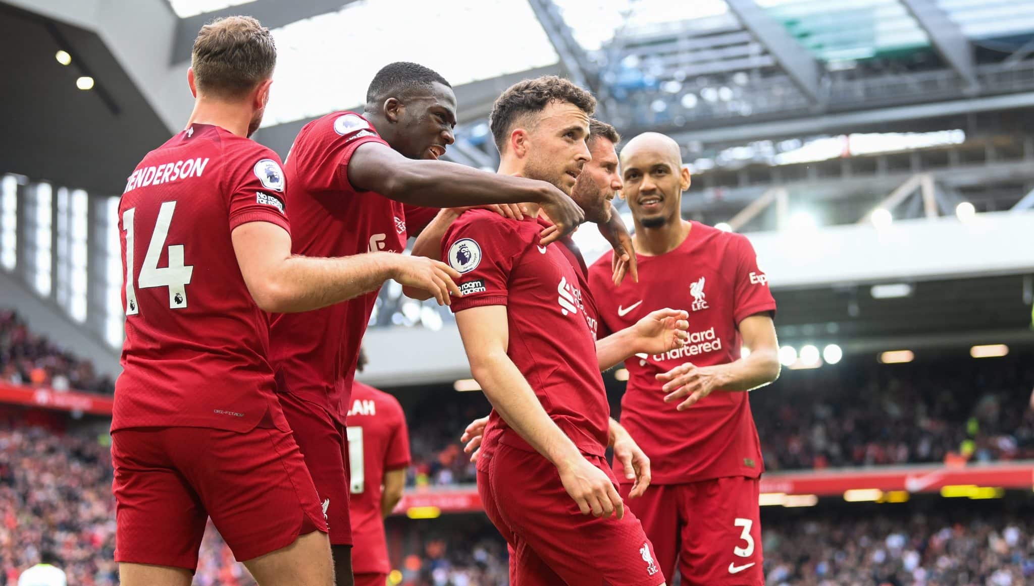 Liverpool e Tottenham entrela&ccedil;aram caos para produzir um joga&ccedil;o de cinema: o 4&times;3 que Diogo Jota resolveu quando tudo desabava