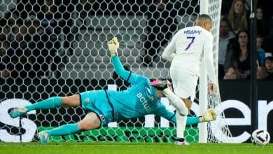 Burocr&aacute;tico at&eacute; a espinha, PSG vence o lanterna Angers com dois gols de Mbapp&eacute;