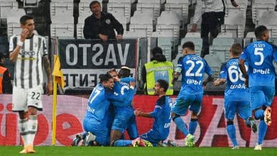 Napoli encontra o gol no fim, vence em Turim e pode ser campe&atilde;o no pr&oacute;ximo fim de semana