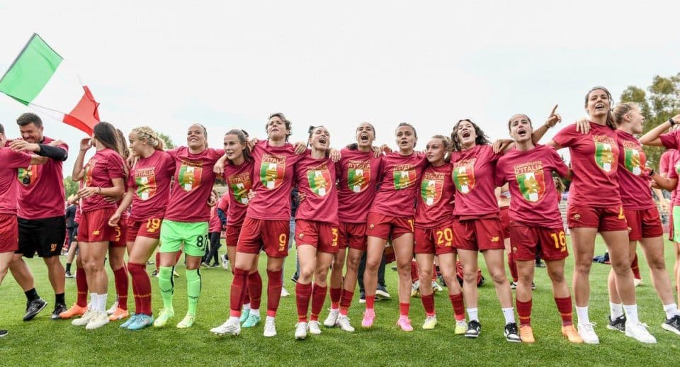 A Roma sublinha sua ascensão no futebol feminino e conquista seu inédito Scudetto entre as mulheres