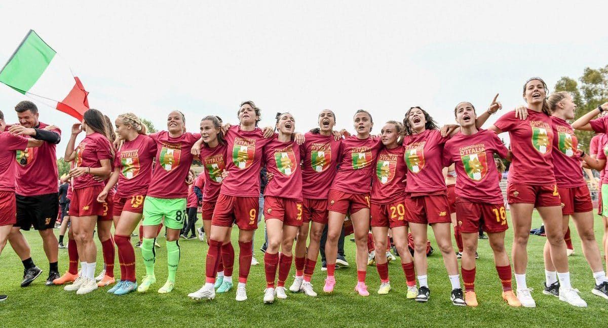 A Roma sublinha sua ascens&atilde;o no futebol feminino e conquista seu in&eacute;dito Scudetto entre as mulheres