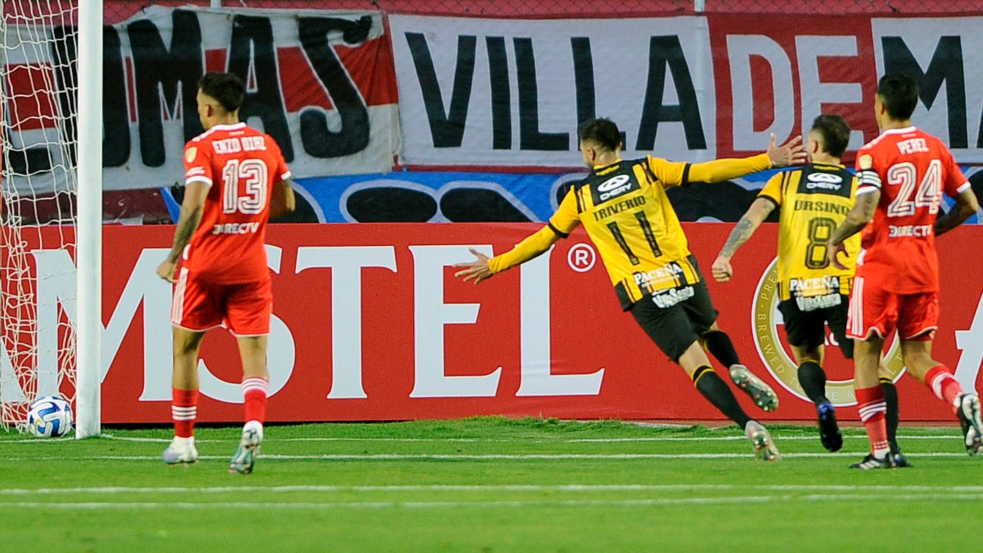 River n&atilde;o teve uma experi&ecirc;ncia agrad&aacute;vel em La Paz e estreou perdendo do The Strongest