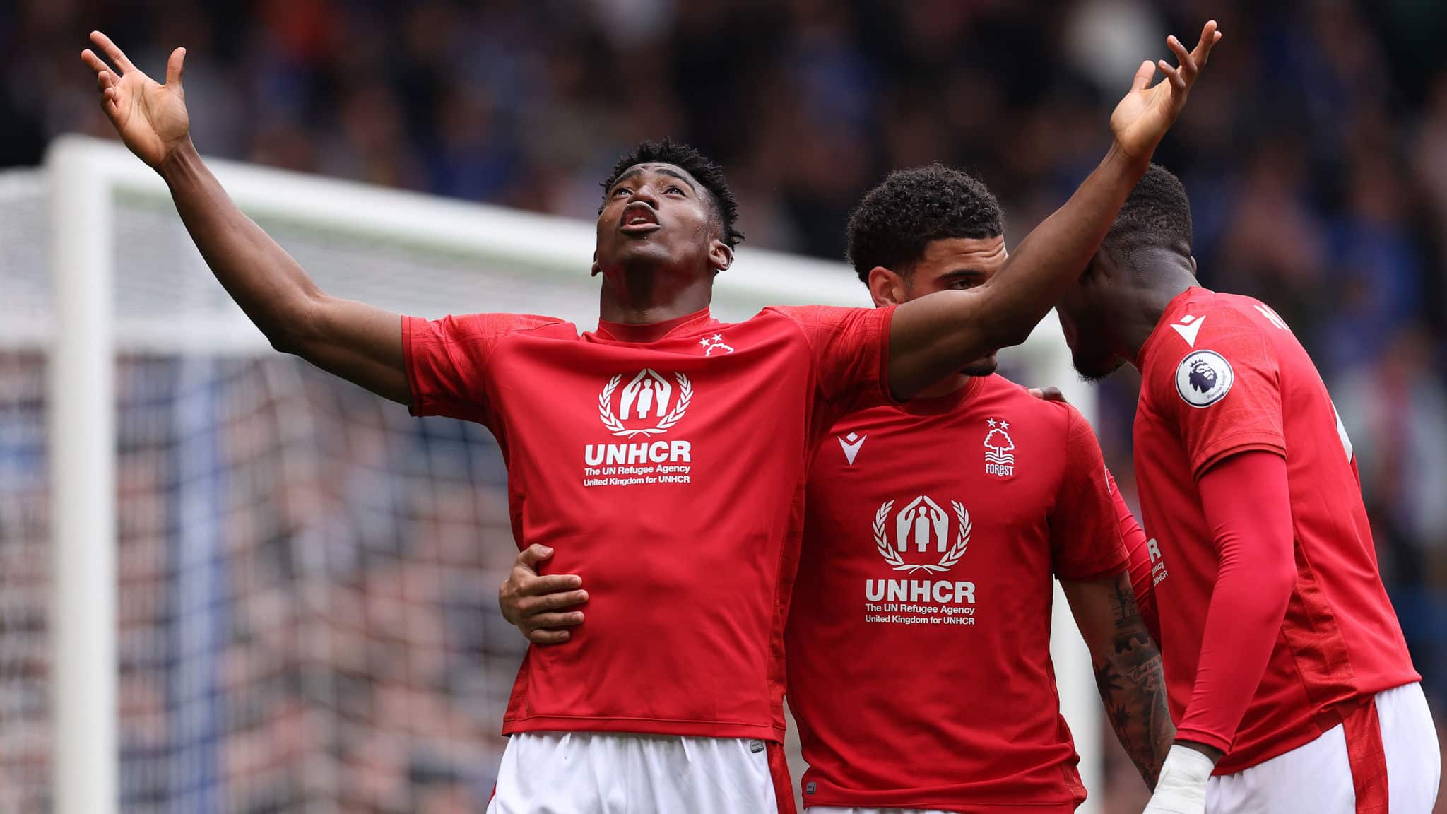 Chelsea deu sinal de vida, mas Nottingham Forest &eacute; quem comemora o empate
