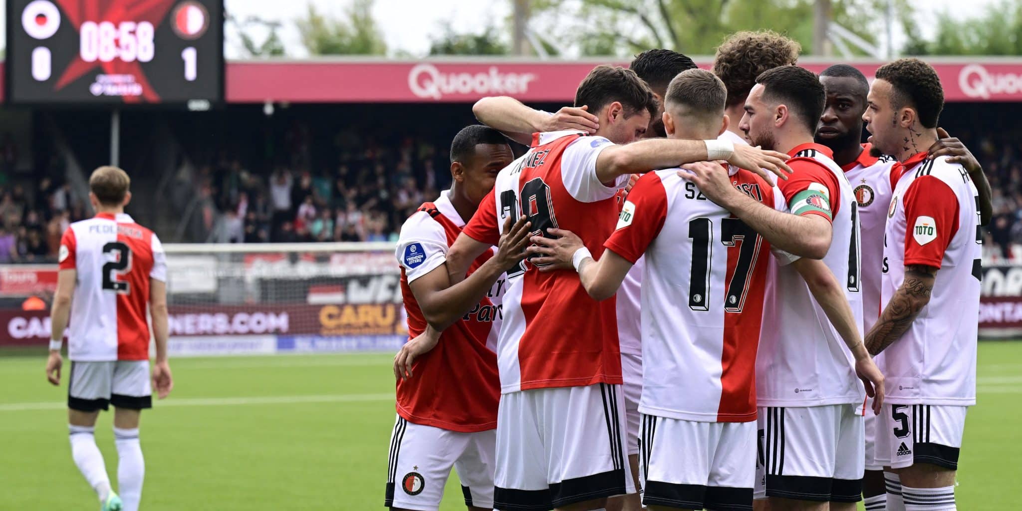 Feyenoord passa pelo Excelsior e j&aacute; sabe quando pode comemorar o t&iacute;tulo: na pr&oacute;xima rodada