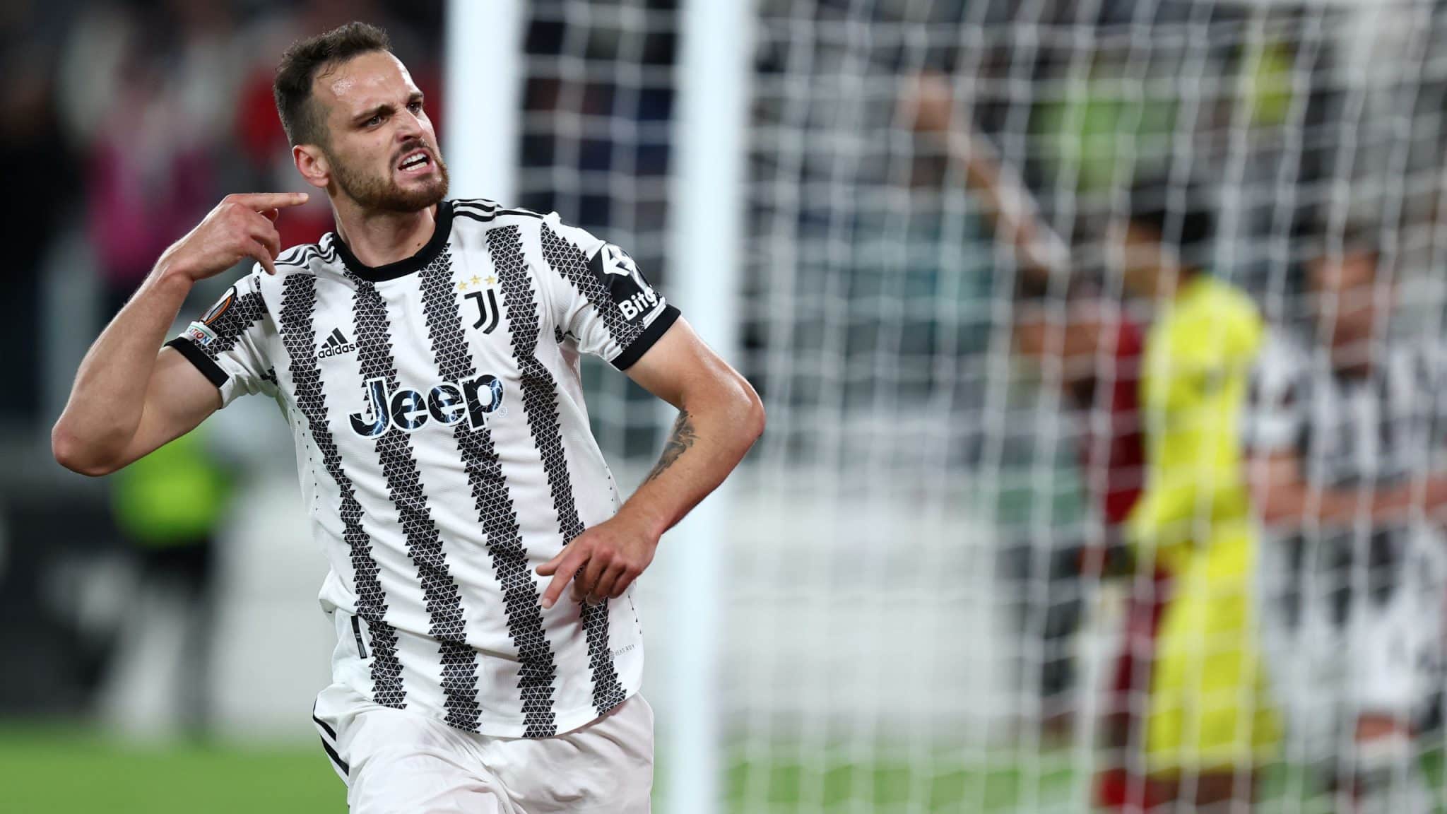 Juventus se salva da derrota no &uacute;ltimo lance do jogo em Turim e mant&eacute;m vivo o duelo com o Sevilla