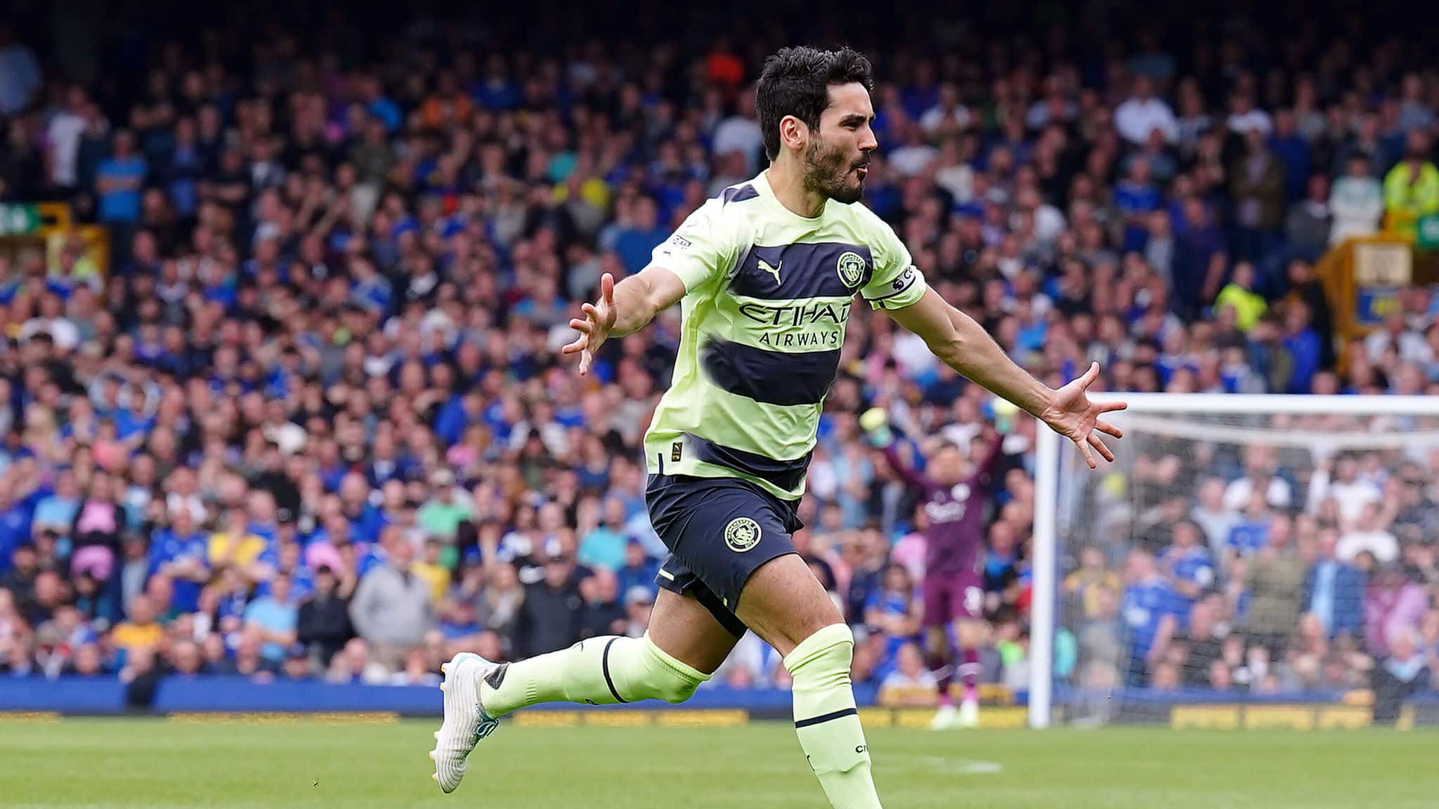 Passeio no parque: G&uuml;ndogan faz dois gola&ccedil;os para dar vit&oacute;ria f&aacute;cil ao Manchester City contra o Everton