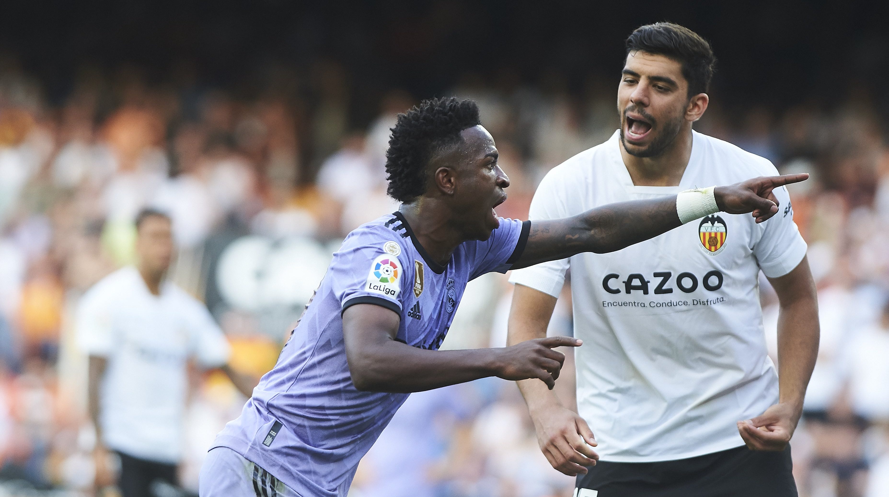 O triunfo vital do Valencia se tornou min&uacute;sculo por mais racismo contra Vin&iacute;cius e a inadmiss&iacute;vel falta de a&ccedil;&atilde;o de todos