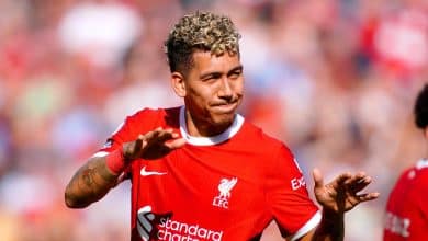Firmino recebeu emotivos tributos e marcou seu gol no adeus em Anfield, mas o empate com o Villa custa car&iacute;ssimo ao Liverpool