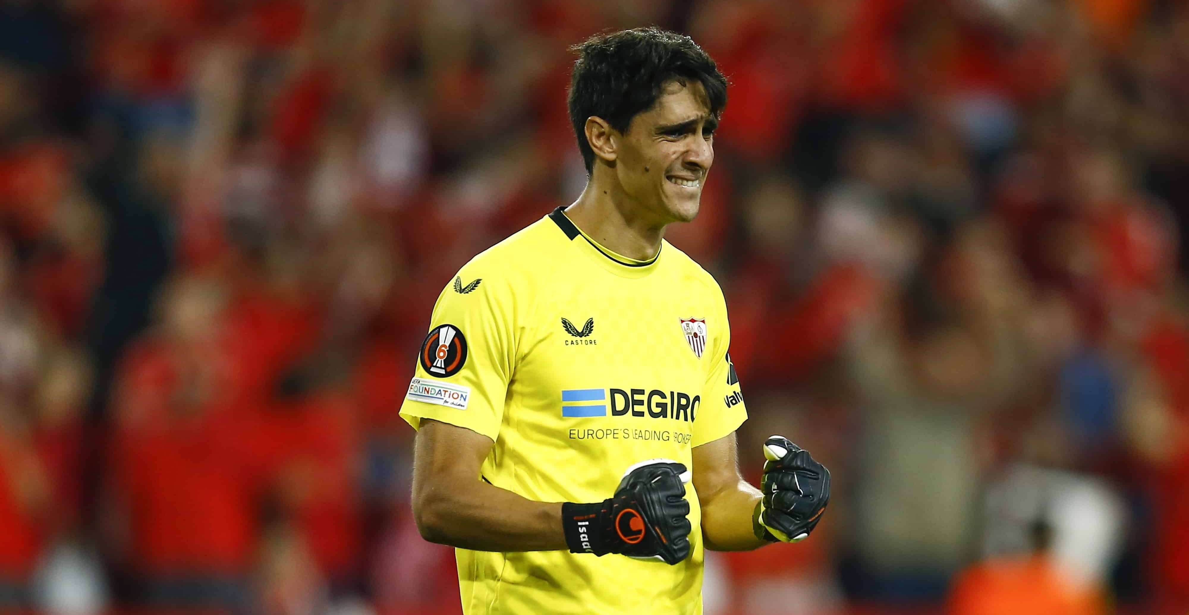 A temporada memor&aacute;vel de Bono ganhou outra gl&oacute;ria, de novo gigante nos penais e na Liga Europa