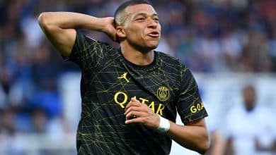 Mbapp&eacute; deu um n&oacute; na coluna do marcador para assinalar um gola&ccedil;o e deixar o PSG &agrave; beira do t&iacute;tulo