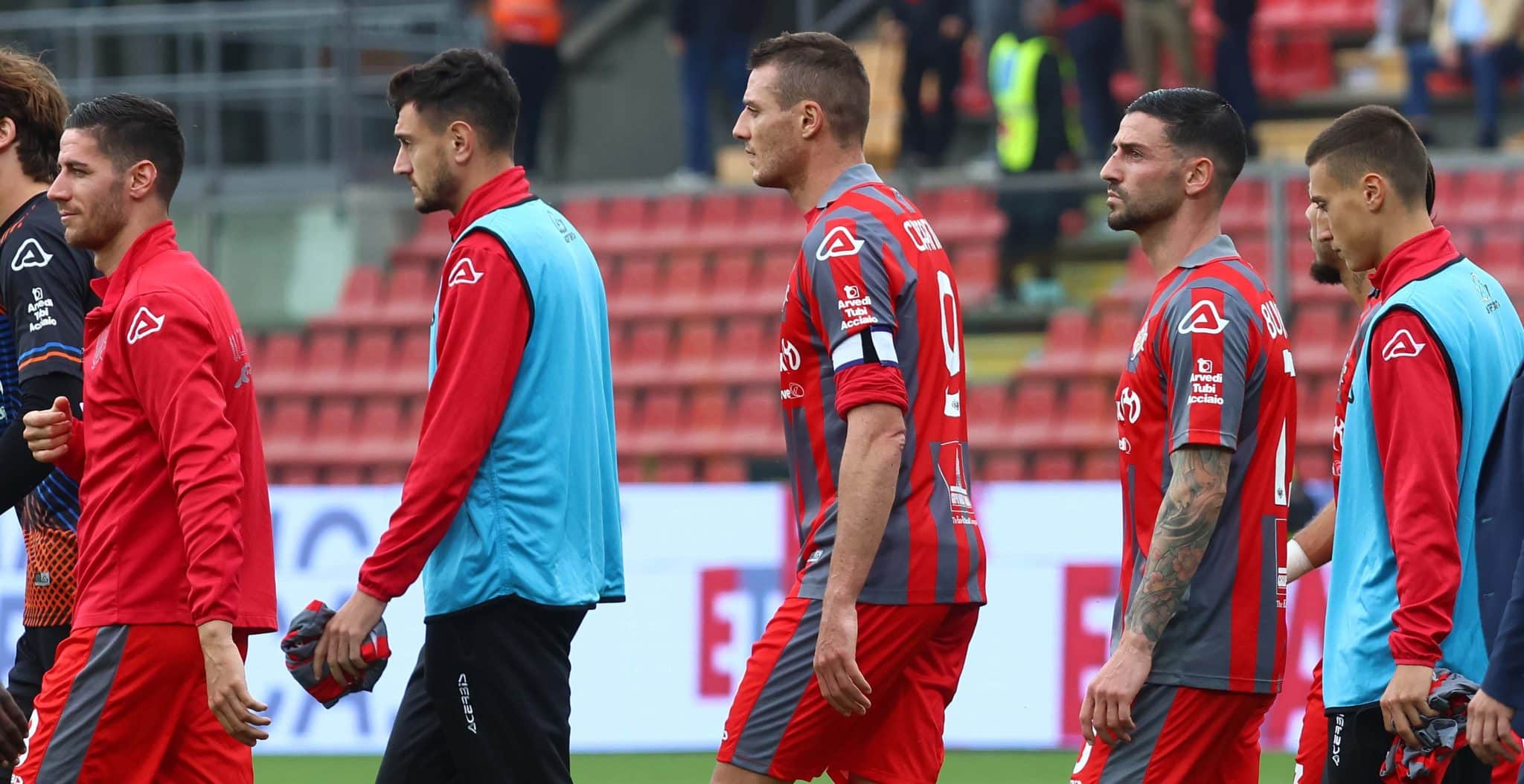 A Cremonese at&eacute; deu bons sinais, mas n&atilde;o se encaixou e sofreu o esperado rebaixamento na Serie A