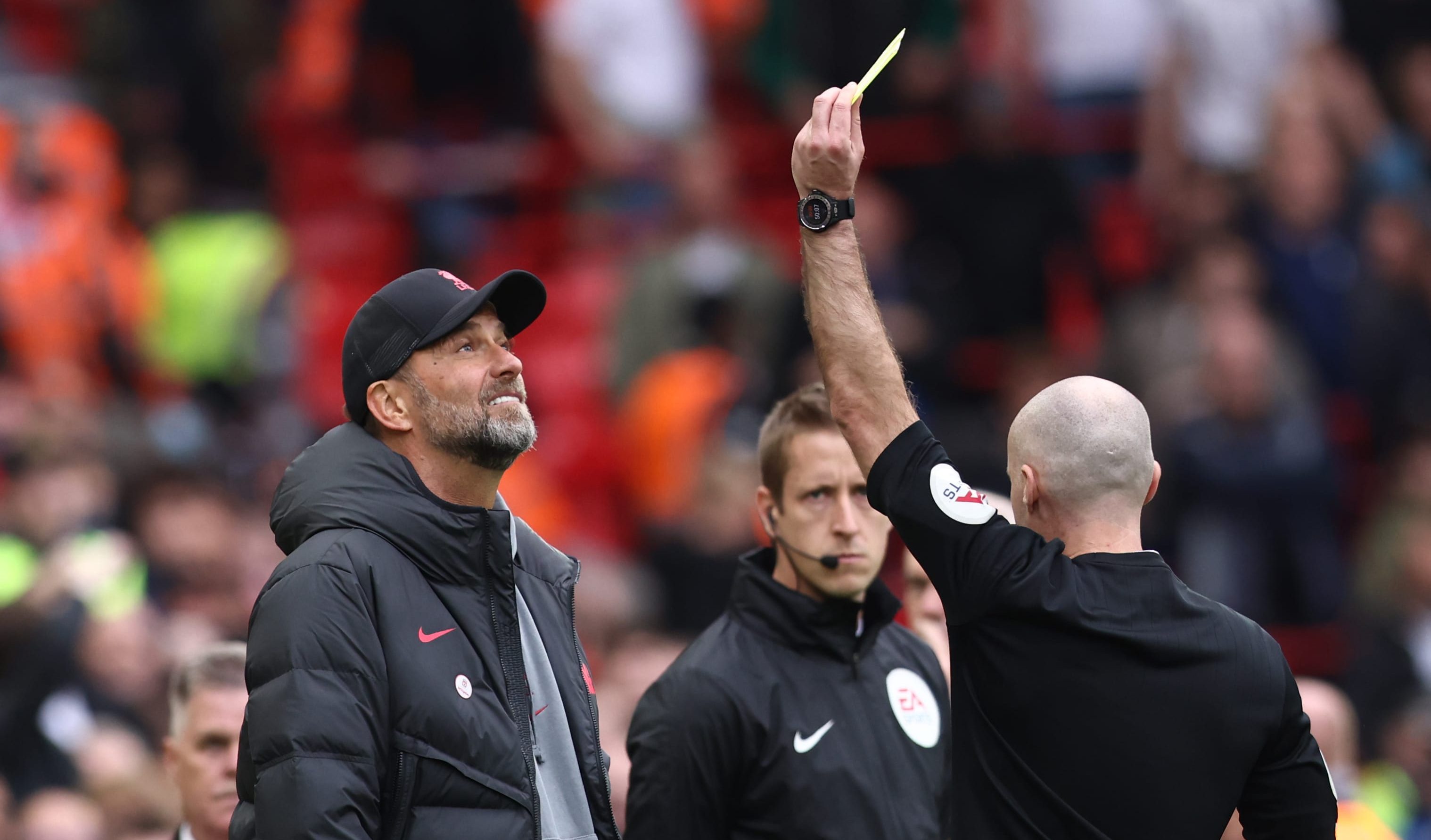 Klopp recebe gancho de duas partidas e multa de &pound;75 mil por cr&iacute;ticas ao &aacute;rbitro Paul Tierney ap&oacute;s o Liverpool 4&times;3 Tottenham