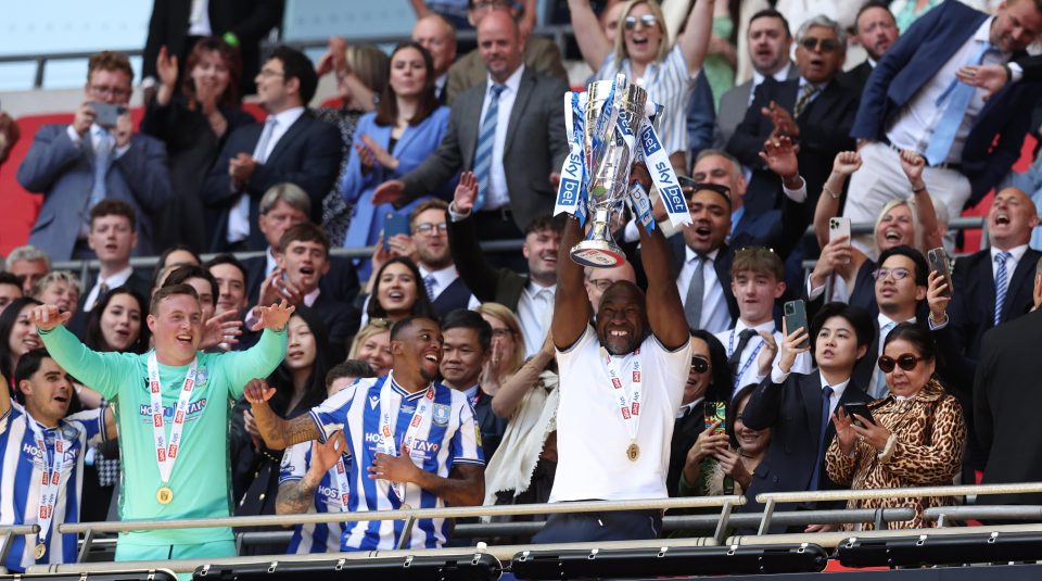 O Sheffield Wednesday coroou sua epopeia na League One com o acesso selado no último lance da prorrogação